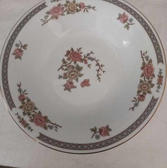 Service for 4 plus bonus creamer and sugar bowl Liling China - Picture 5 of 11